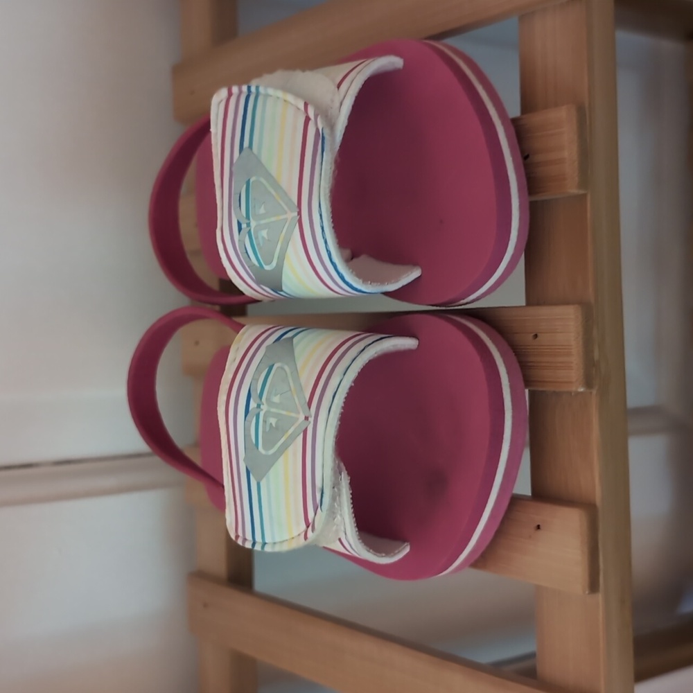 Roxy Velcro flip flops